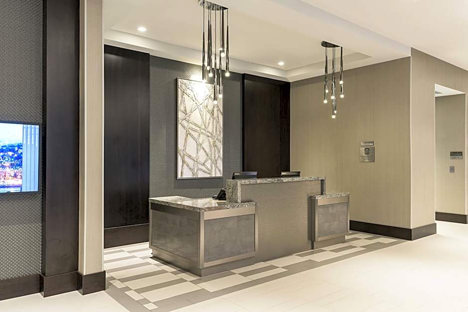 Courtyard by Marriott Edgewater NYC Area