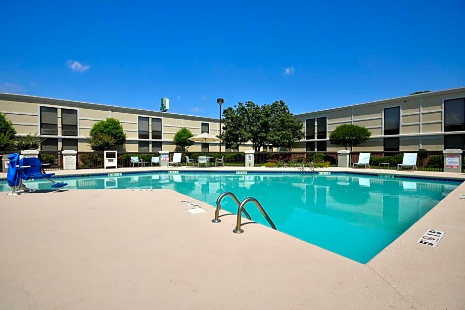 Holiday Inn Lumberton