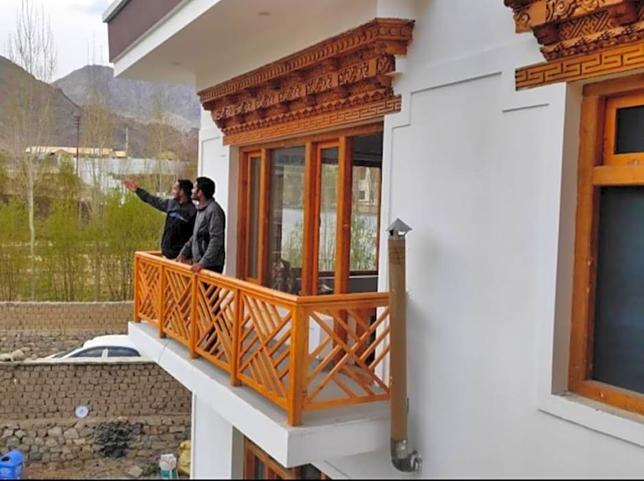  LADAKH ODYSSEY hotel
