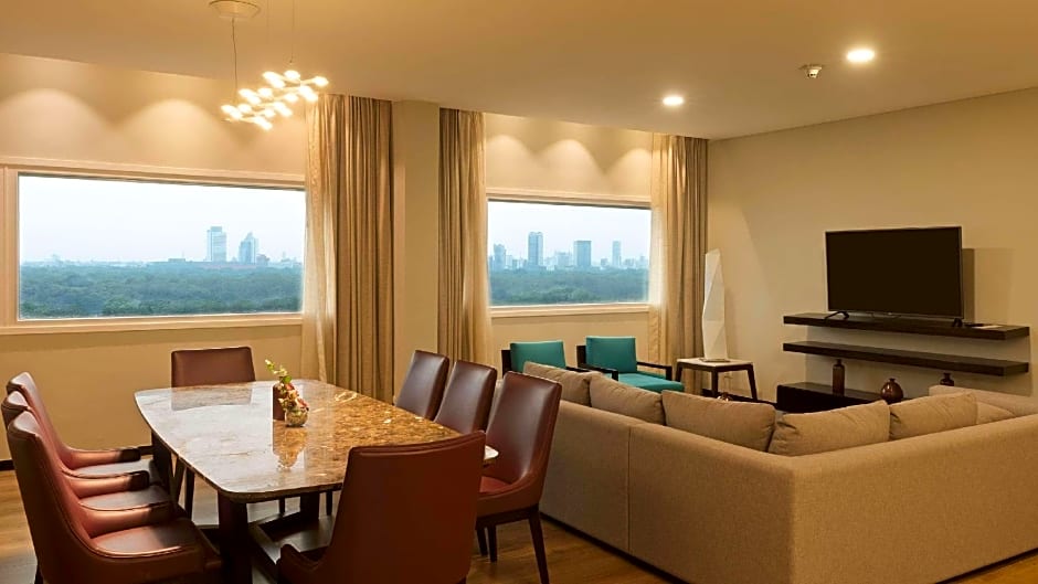 Radisson Hotel Santa Cruz