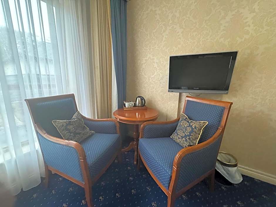 Tre-Ysgawen Hall & Spa