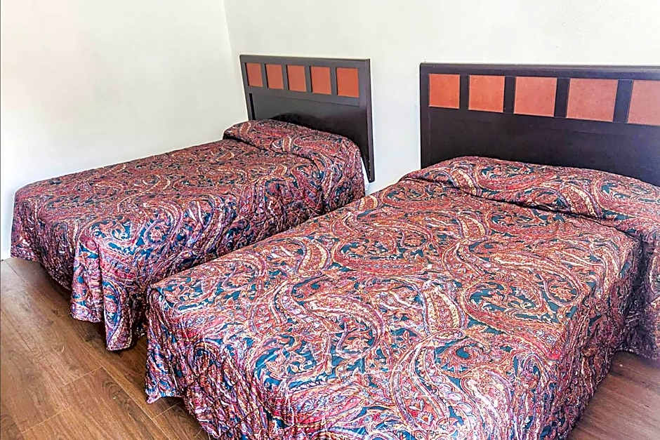 Budget Inn By OYO Palestine TX Hwy 79