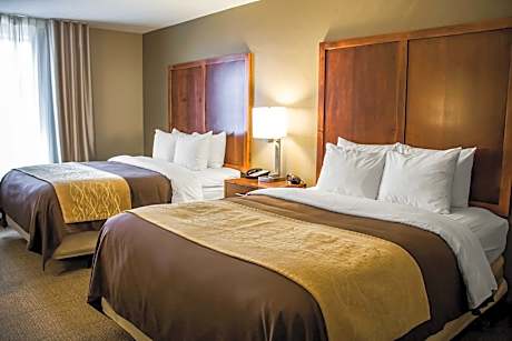 2 Queen Beds, Nonsmoking, Upgrade