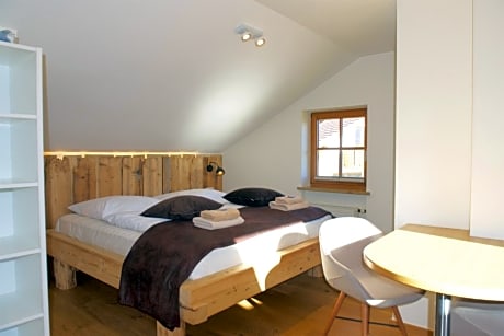 Apartment with Balcony (4 Adults)