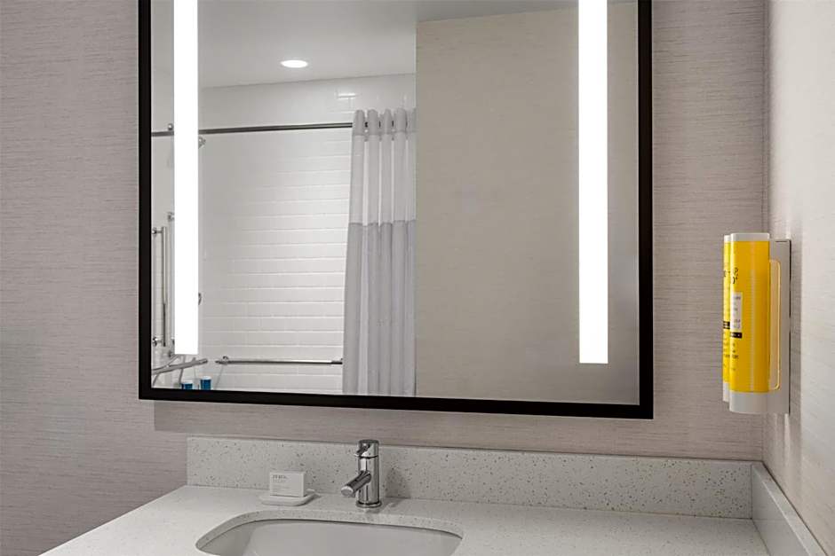 Tru by Hilton Kearney