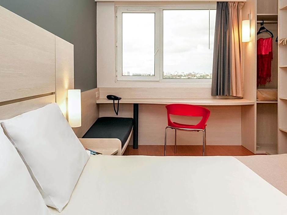 Ibis Montevideo Rambla