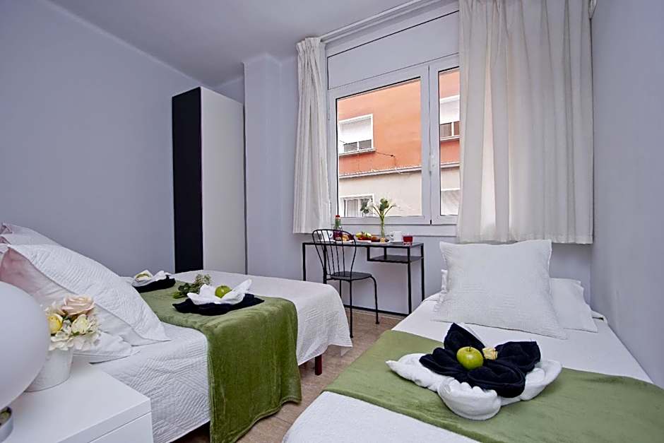 Barcelona City North Hostal