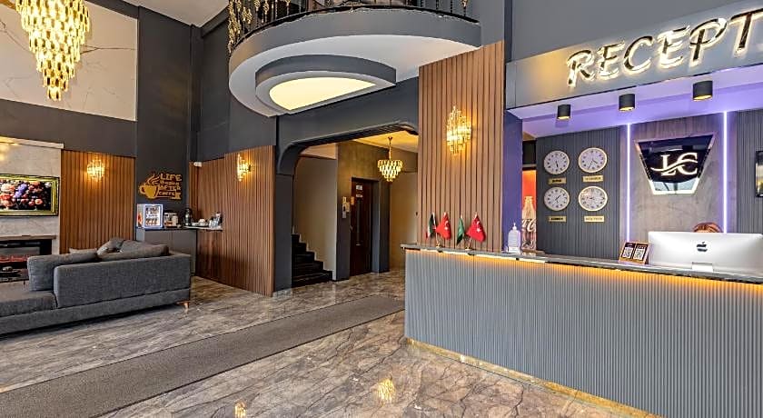 LoyalCity Hotel