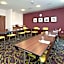 Hampton By Hilton Luton Airport