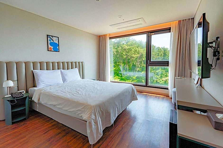 Hotel Seogwipean