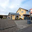 Monarch Motel