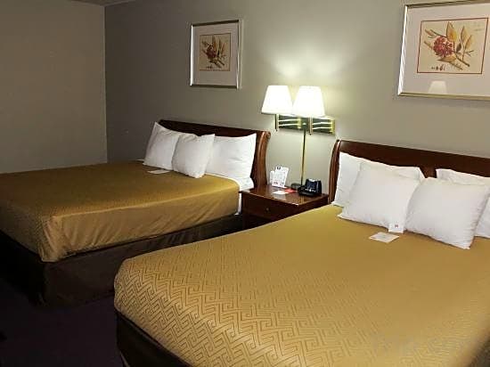 Econo Lodge Inn & Suites Des Moines