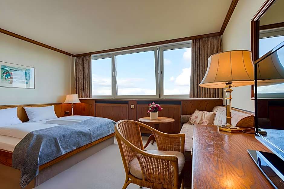 FF&E Hotel Dania