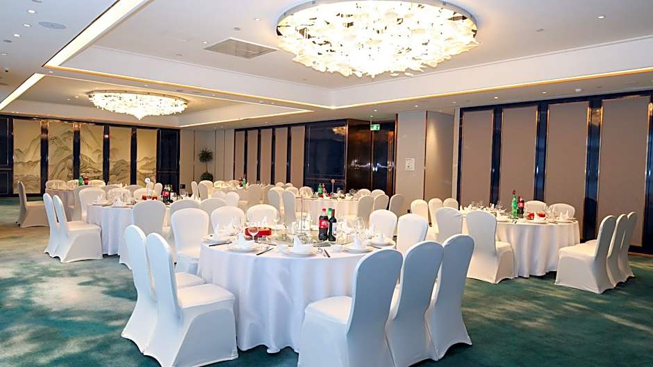 Holiday Inn Fuyang By IHG