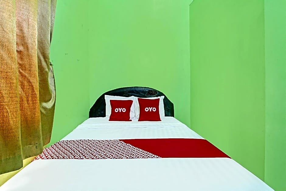 Hotel O Cahyo Kost 1