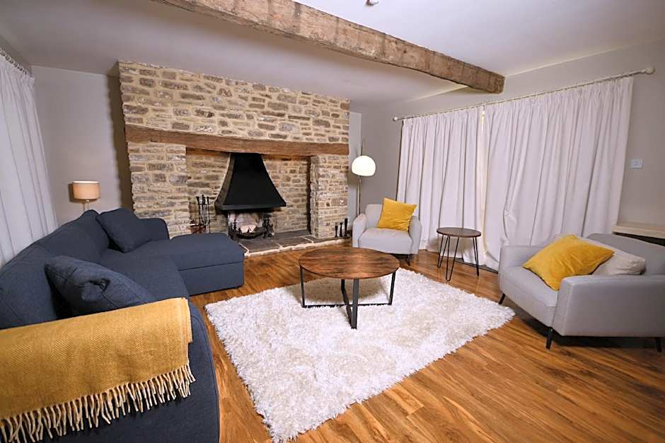 Lovelady Shield Hotel