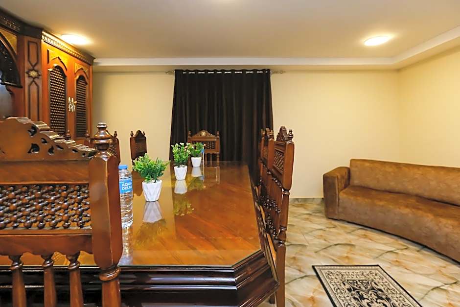 Turquoise Pyramids palace