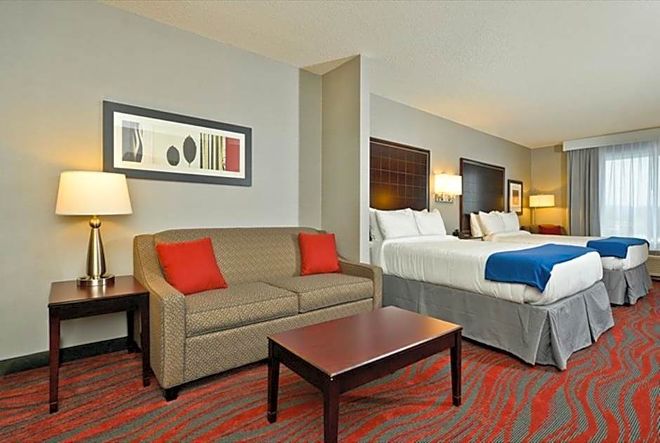 Holiday Inn Express & Suites Utica By IHG