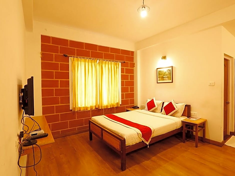 Altius Nest Hotel