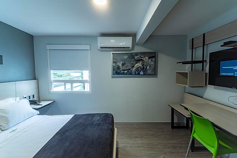 HOTEL LEMON GREEN -Zona Expo Frente al Centro de Convenciones