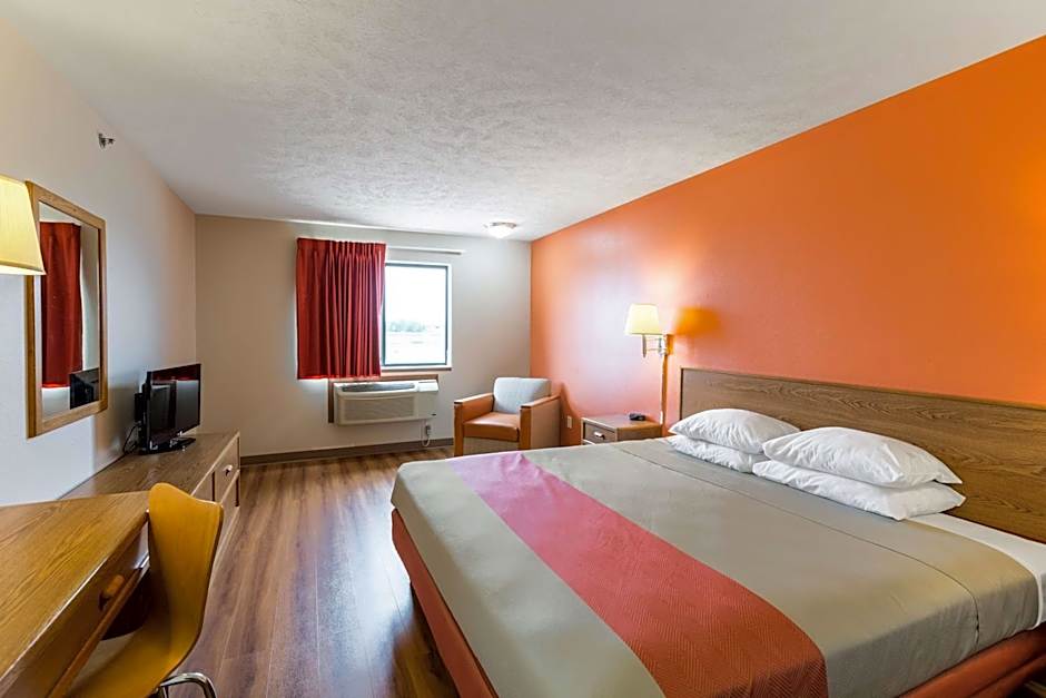 Motel 6-Percival, IA