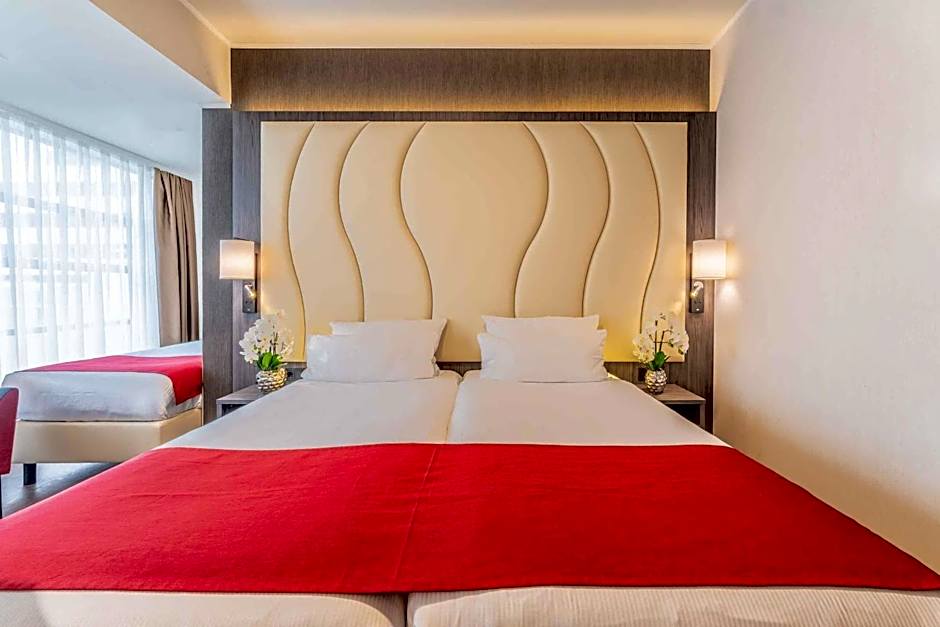 PLAZA Premium Den Haag City Center