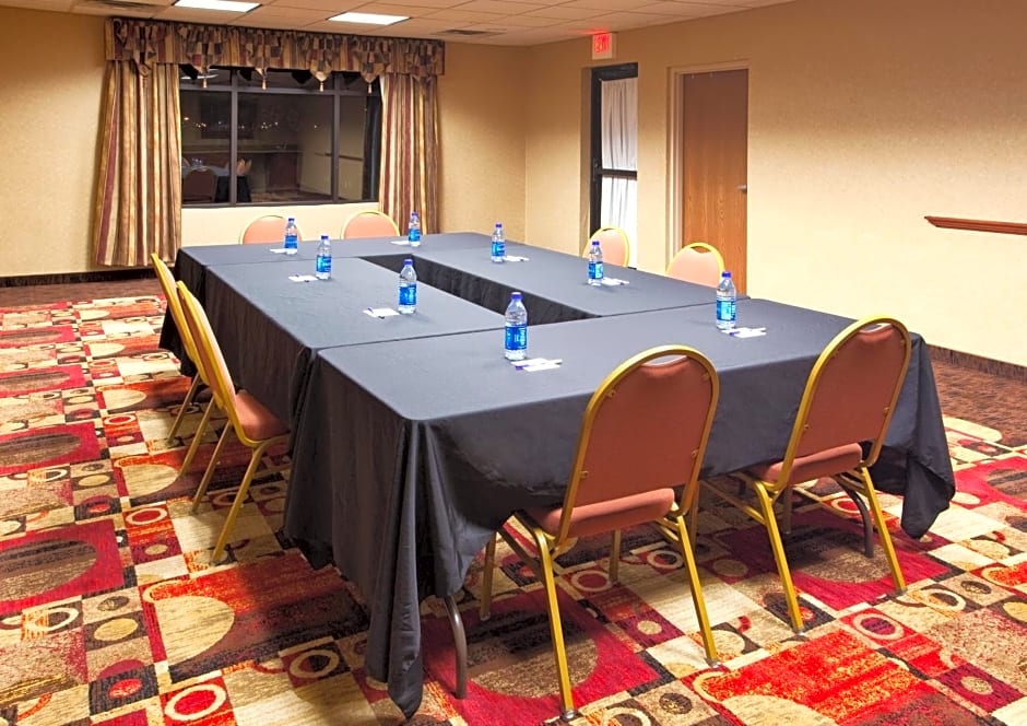 Holiday Inn Express Hotel & Suites Bowling Green By IHG