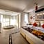 Golden Life Heights Deluxe Suite Hotel - Adult Only