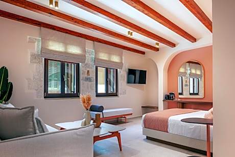 La Montre Luxury Boutique Suites