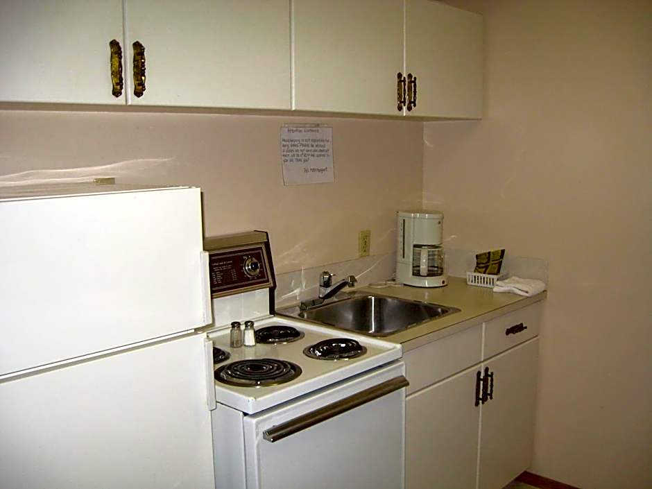 Pals Motel and RV Park