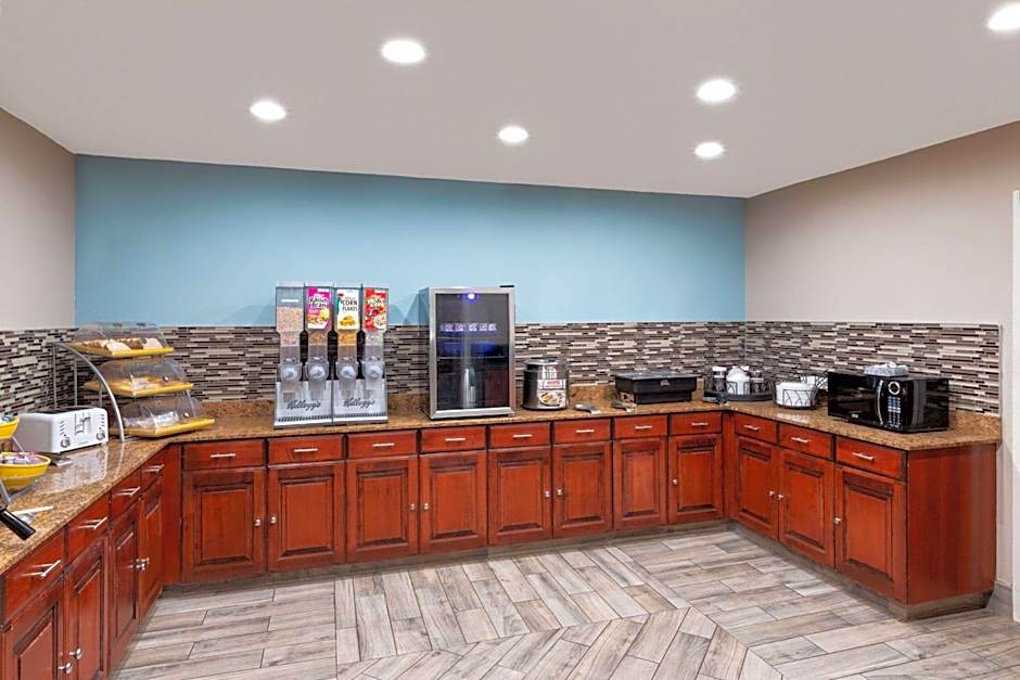 Super 8 by Wyndham Lubbock West 