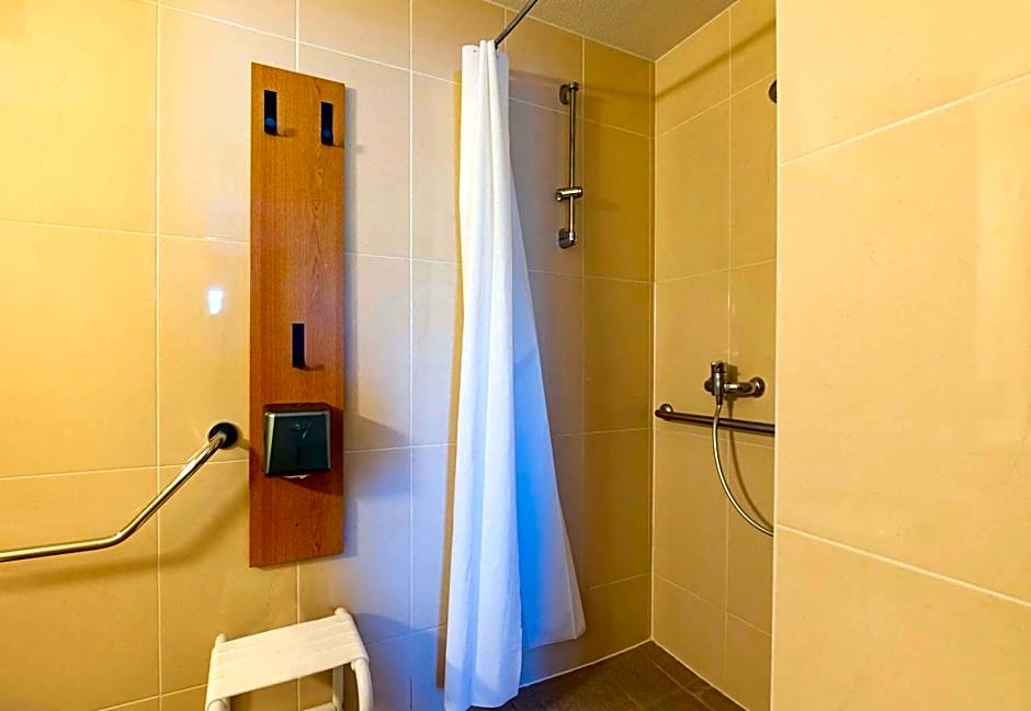 B&B HOTEL Saint-Etienne La Terrasse