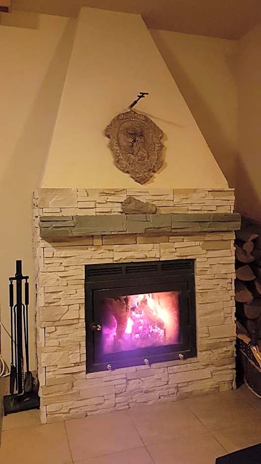 Krpáčovo, Nízke Tatry - chata na kraji lesa