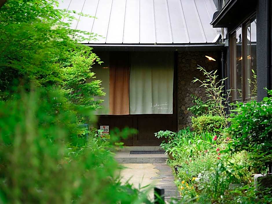 Yufuin Iyotomi