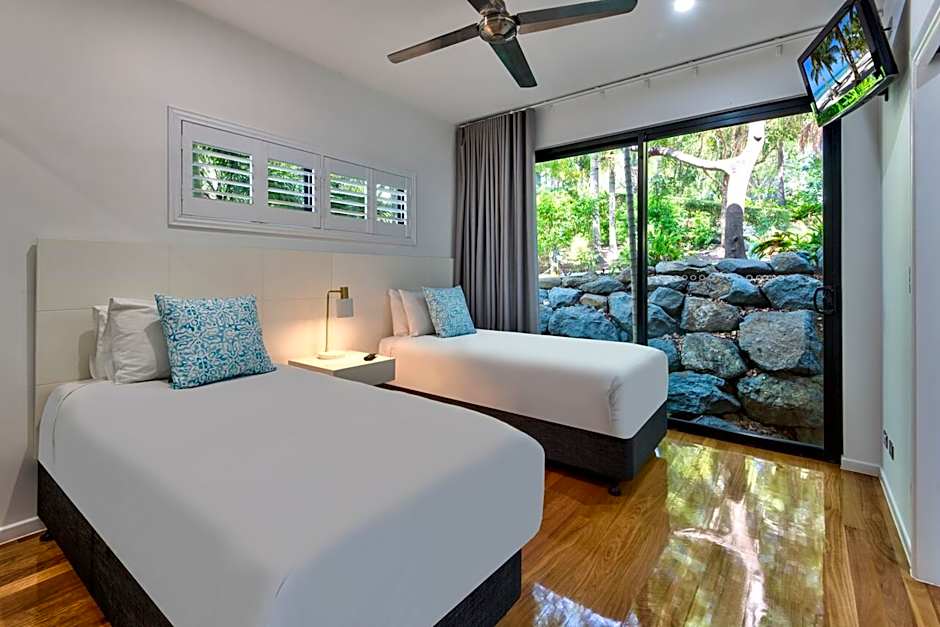 Pinnacle Apartments on Hamilton Island by HIHA
