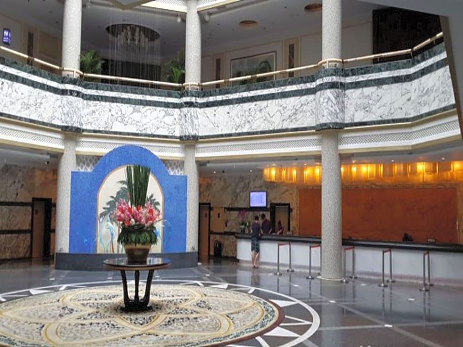 Baohua Harbour View Hotel