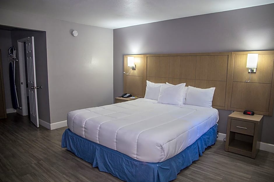 Days Inn by Wyndham Redwood City