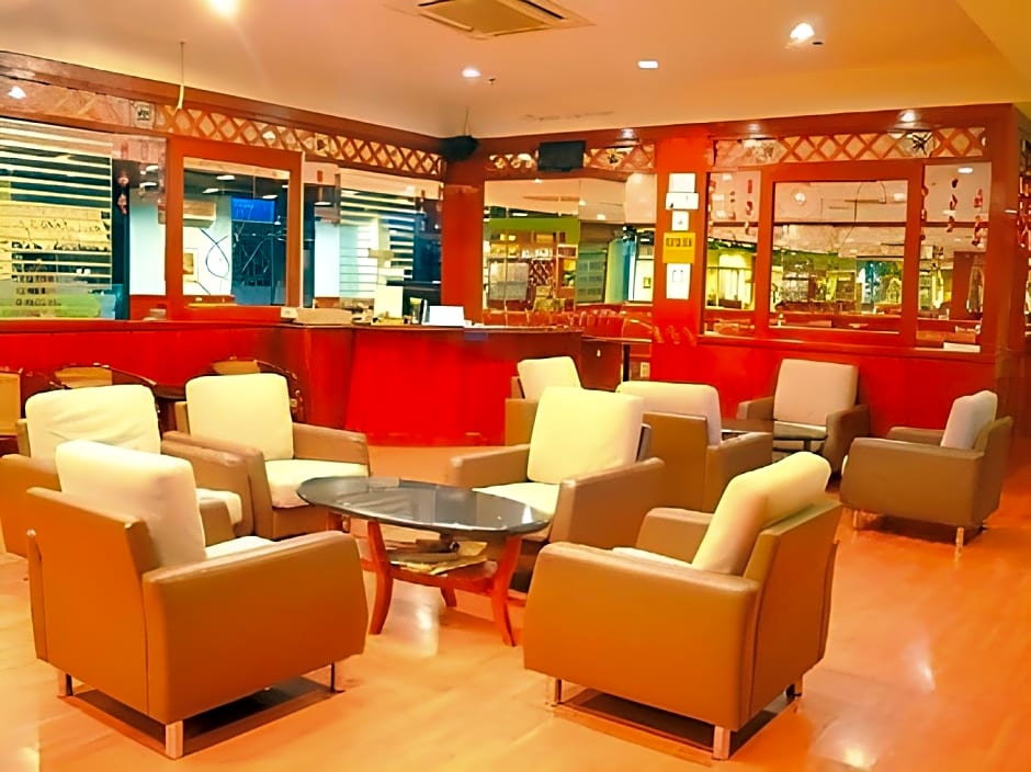 Mayres Hotel