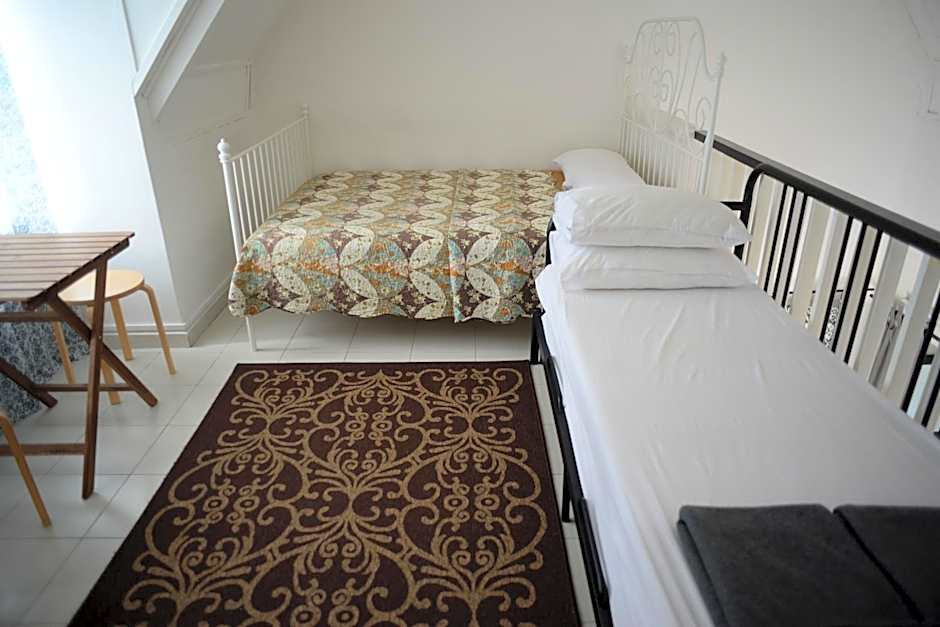 Tiny Boutique Habitat