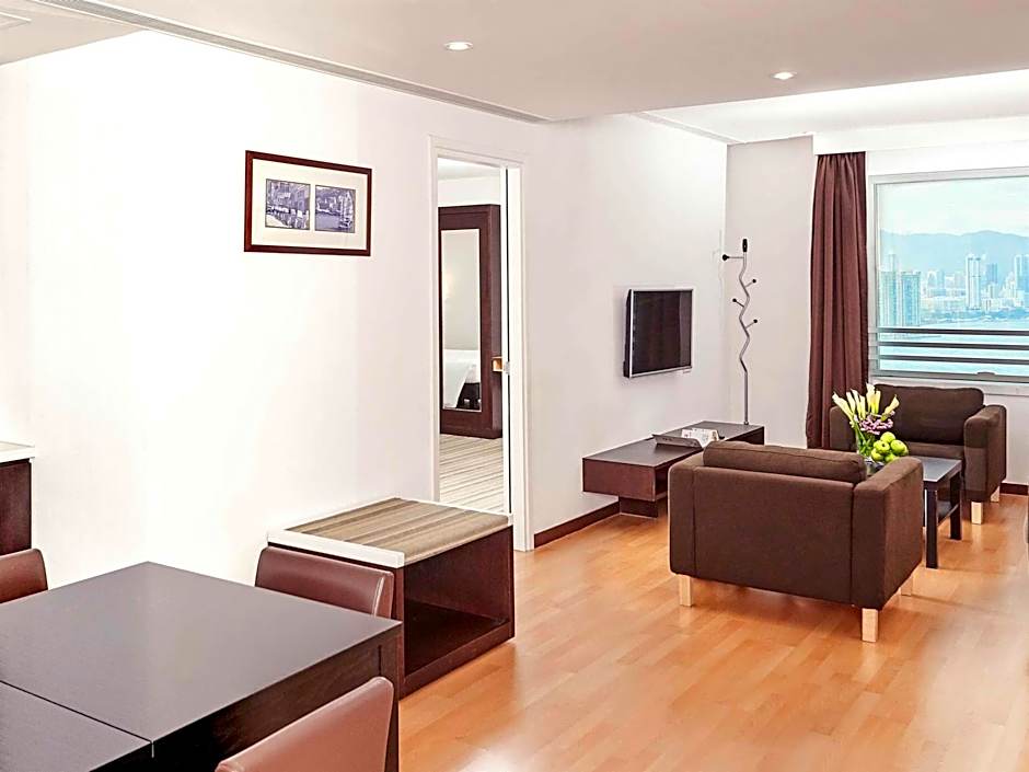 ibis Hong Kong North Point Hotel