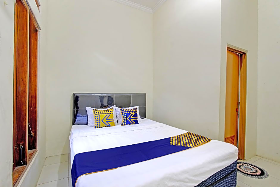 Hotel O Guest House Cemara 1 Syariah