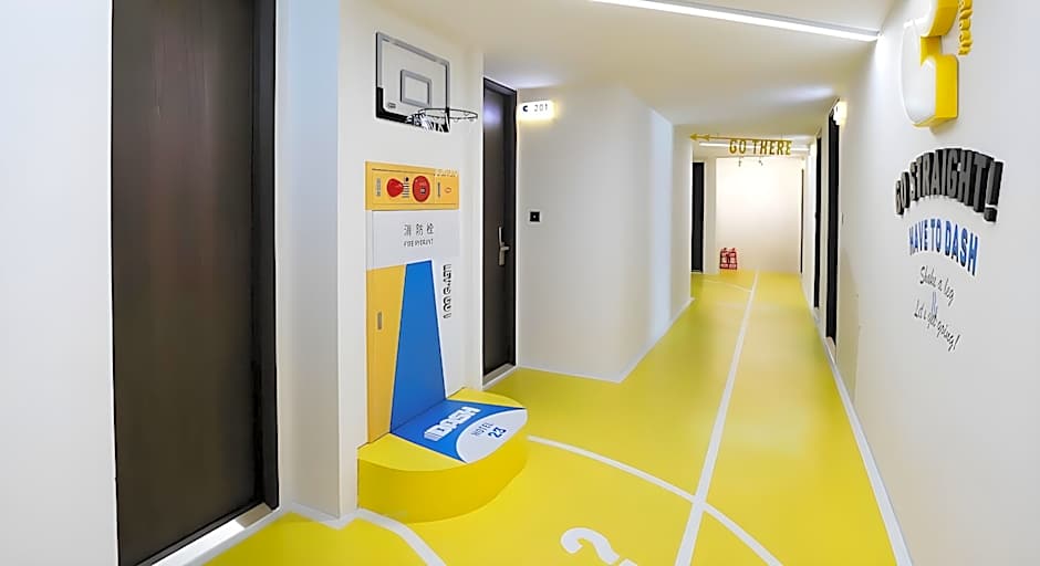 Dash 23 Hotel