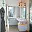 The Envoy Hotel, Autograph Collection by Marriott