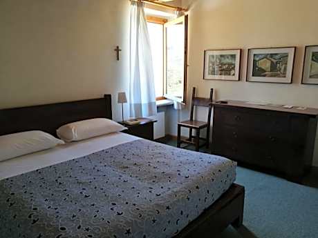 Comfort Triple Room with Shower