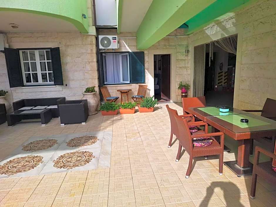 Montesan Luxury Apartments Beach Front