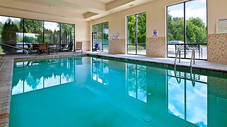 Best Western Plus Battle Ground Inn & Suites