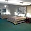 Super 8 by Wyndham Austell/Six Flags
