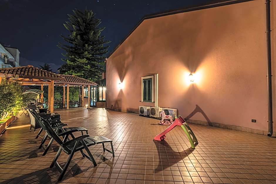 ALHAMBRA - Guest House di Charme