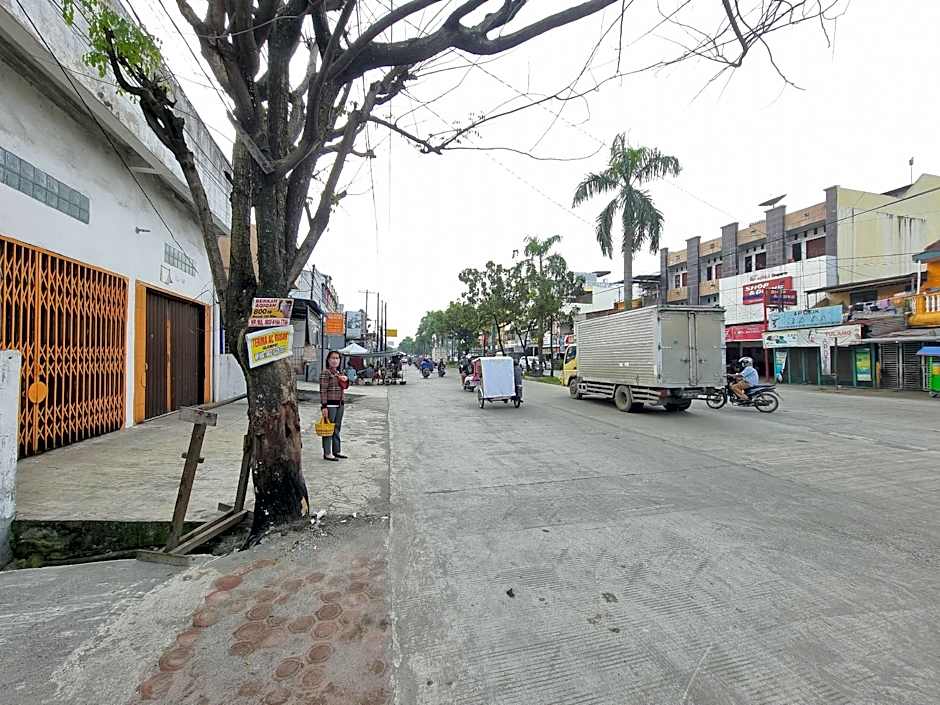 Capital O 90874 Millenium Inn 2