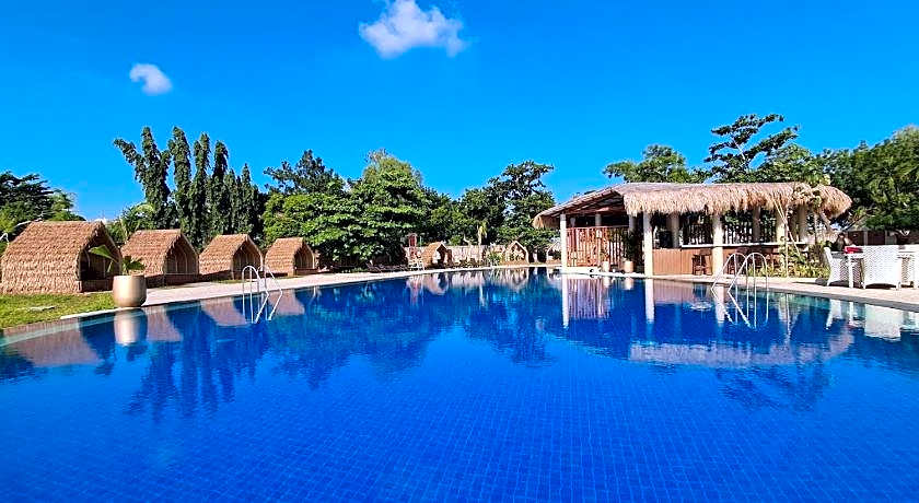 CSuites at 8 Newtown Mactan Cebu